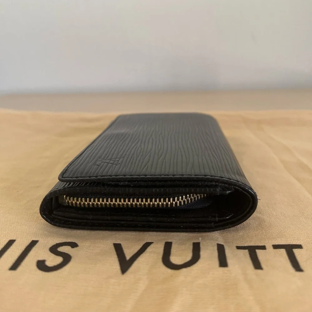 LOUIS VUITTON Black Epi Bifold Wallet Porte-Monnaie Tresor BNWOT 2003